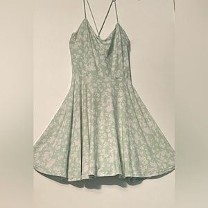 Streetwear society dress in light green/mint, and white never worn in size small